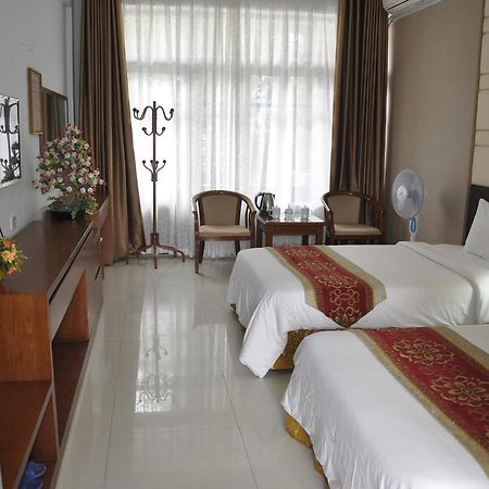 Cong Doan Mong Cai Hotel Quang Ninh  Esterno foto