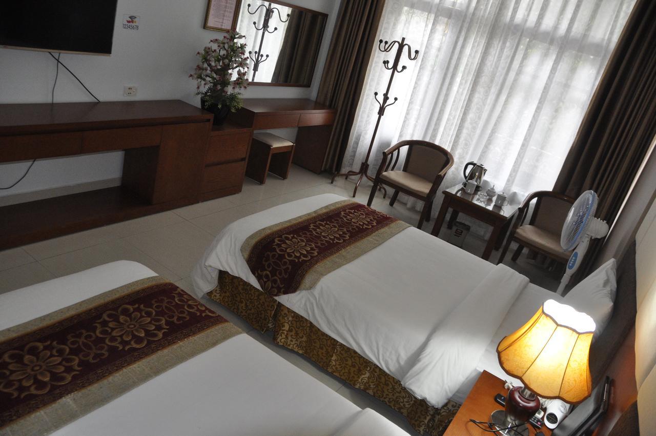 Cong Doan Mong Cai Hotel Quang Ninh  Esterno foto