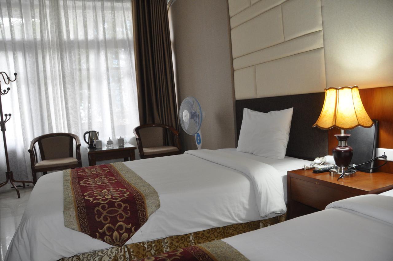 Cong Doan Mong Cai Hotel Quang Ninh  Esterno foto