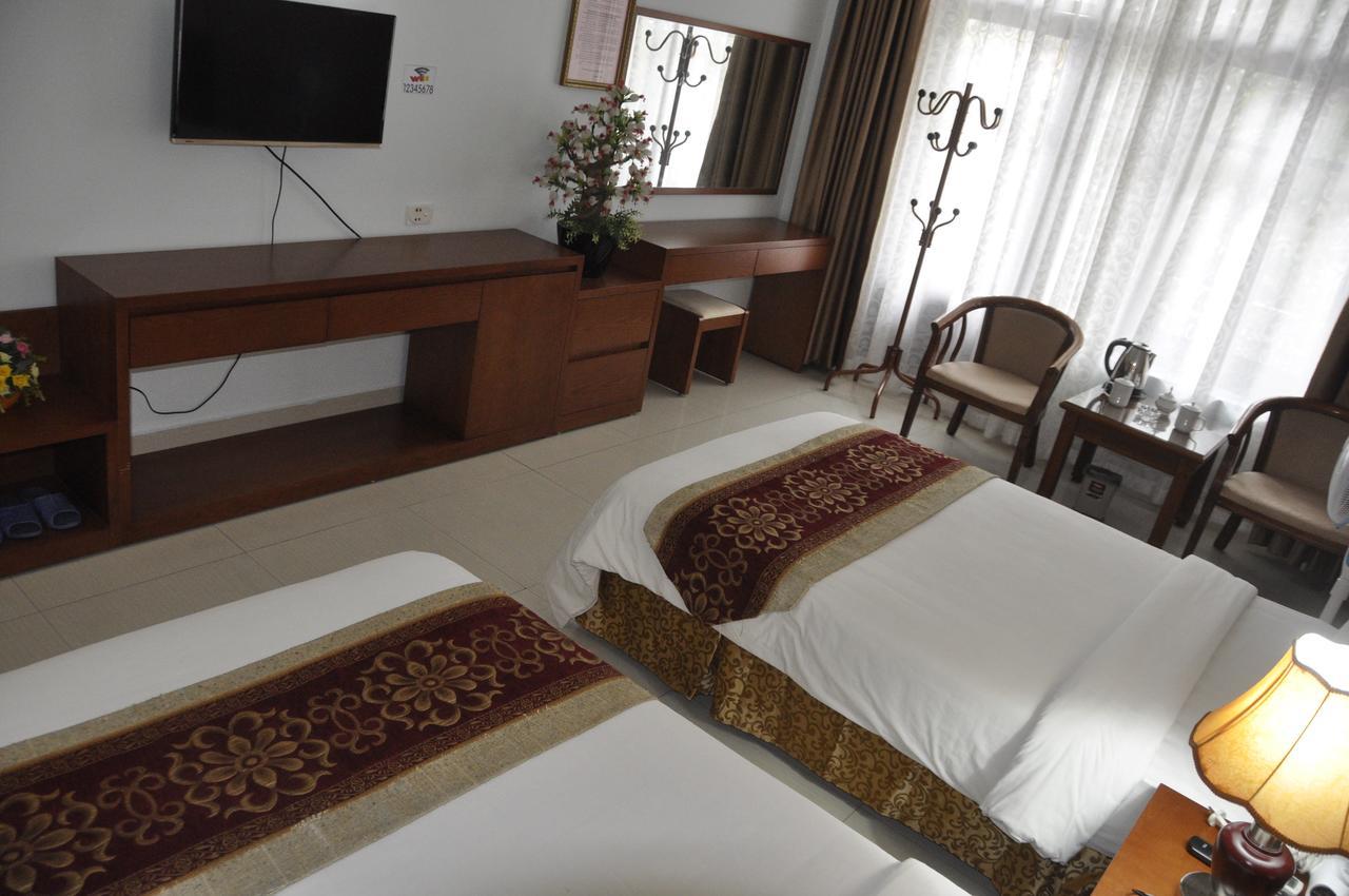 Cong Doan Mong Cai Hotel Quang Ninh  Esterno foto